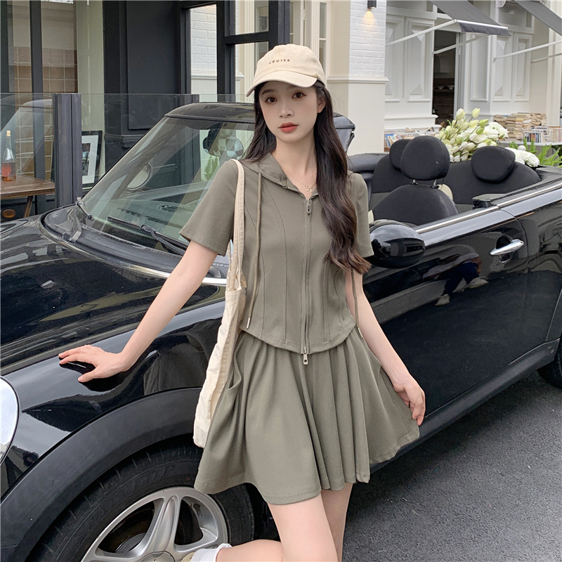 夏季辣妈外出哺乳休闲套装大码宽松遮肉短裤连帽上衣产后喂奶套装