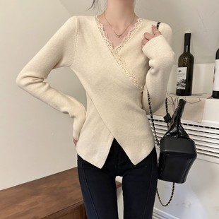 交叉式辣妈外出哺乳上衣蕾丝针织打底衫秋冬修身V领产后喂奶毛衣