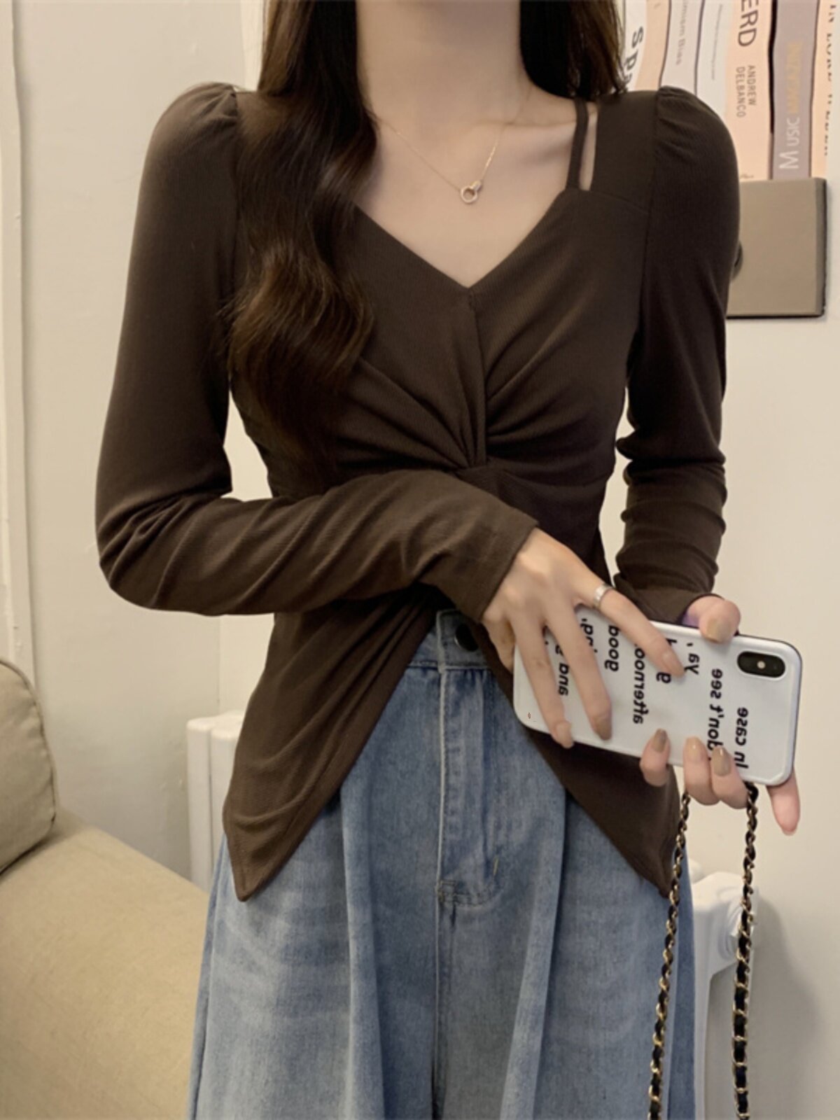 가을 디자인 센스 핫한 엄마 수유 나들이 긴팔 티셔츠 하의 셔츠 슬림핏 오른쪽 어깨 산후 수유 상의