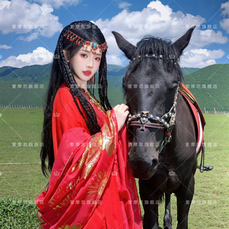 异域风情民族风照相馆旅拍服装东宫小枫古装汉服红色藏族藏袍摄影