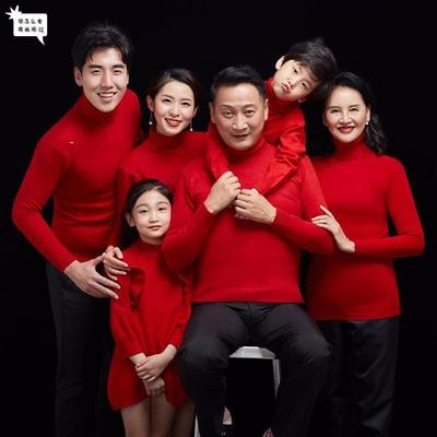 新款影楼全家福主题秋冬红色毛衣温馨一家六口服装拍照摄影家庭装