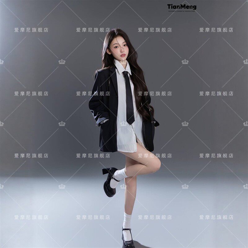 2026新款影楼韩系甜酷学院风清冷感暗黑系制服个人西装写真服装