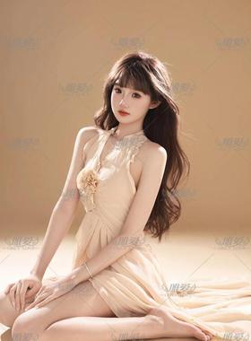 2024新款影楼新中式清冷感写真室内复古东方韵味绿色连衣裙艺术照