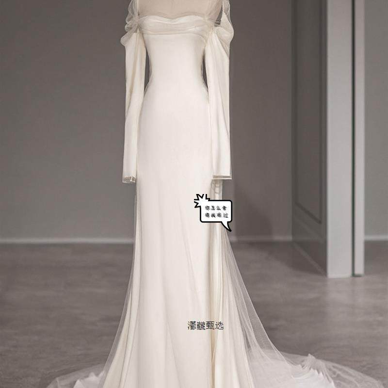 一字肩缎面法式轻婚纱礼服2024新款鱼尾小拖尾出门纱迎宾简约长袖