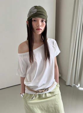 【清仓不退】一字肩T恤女夏季露肩纯欲设计感斜肩短袖上衣23261
