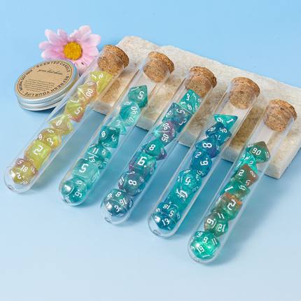 晶管骰子跑团星座塑料试管骰子DND色子筛子20面桌游五色秘境7粒装