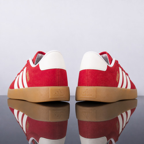 Adidas/阿迪达斯正品男女时尚舒适休闲鞋运动板鞋KI5079
