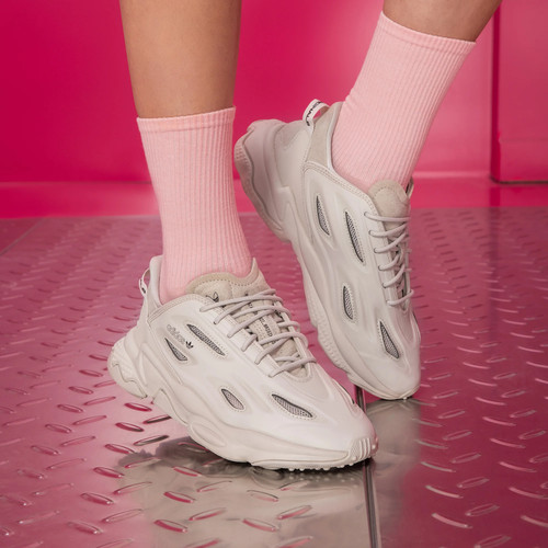 Adidas/阿迪达斯 OZWEEGO CELOX 经典复古老爹鞋运动鞋GZ5231
