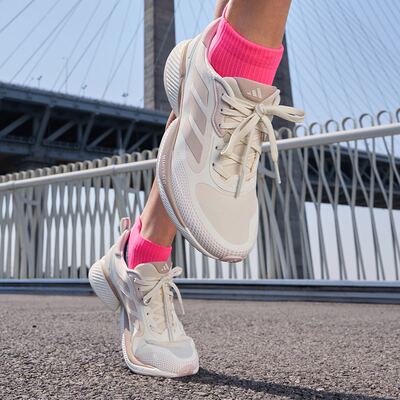 Adidas阿迪达斯正品SUPERNOVA ETERNO女舒适体测跑步运动鞋JQ7596