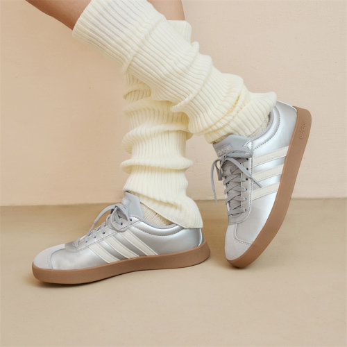 Adidas/阿迪达斯女子亮泽感运动休闲板鞋德训鞋「T头鞋」JQ3048