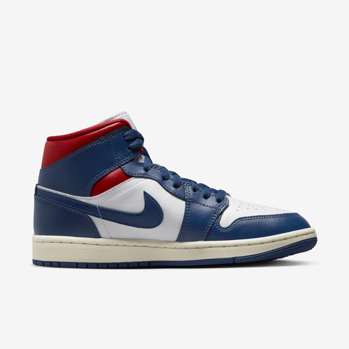 Nike/耐克Air Jordan 1男女通用复古蓝白红中帮板鞋BQ6472-146