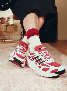 Adidas 阿迪达斯 男女ADIZERO ARUKU 经典运动鞋JI0308