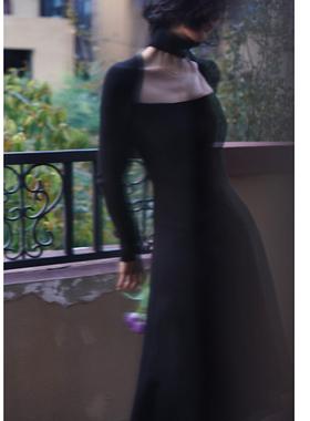 Ching's 大方领收腰针织连衣裙 复古克莱因蓝A字毛衣裙打底长裙秋