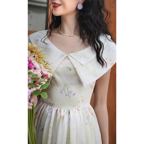 Chings 复古双层大翻领高腰连衣裙 微珠光柔和印花收腰大摆裙长裙