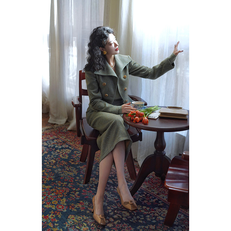 Chings 大翻领收腰显瘦粗花呢彩点提花外套 高腰直筒半裙毛呢套装