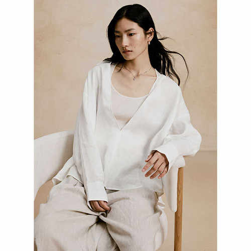 宽松设计感立体廓形休闲上衣