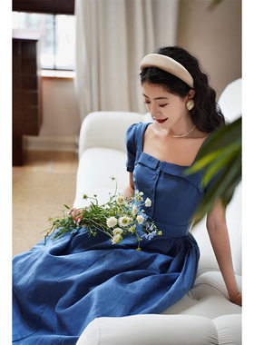 Chings法式复古大方领棉麻连衣裙女 显瘦腰带赫本风A字大摆裙伞裙