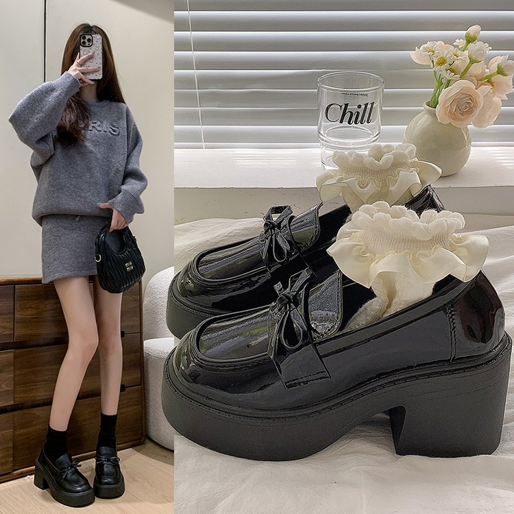 英伦风复古黑色厚底粗高跟小皮鞋女2025新款秋季配裙子百搭乐福鞋