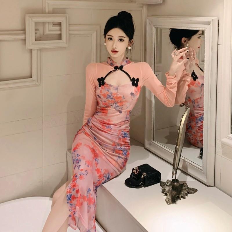 春季新款印花长袖旗袍改良连衣裙女镂空性感修身包臀开叉印花长裙