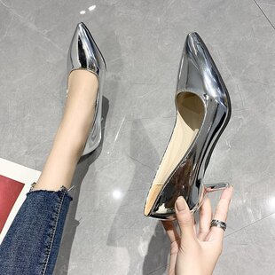 银色亮光漆皮高跟鞋女中跟10cm5公分百搭性感尖头礼服婚纱照单鞋
