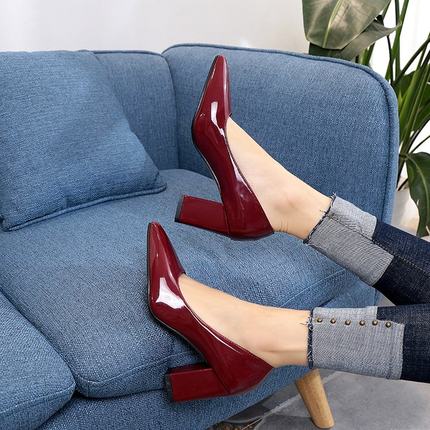 欧美光面高跟鞋女粗跟7cm大码百搭尖头浅口工作黑色单鞋百搭漆皮