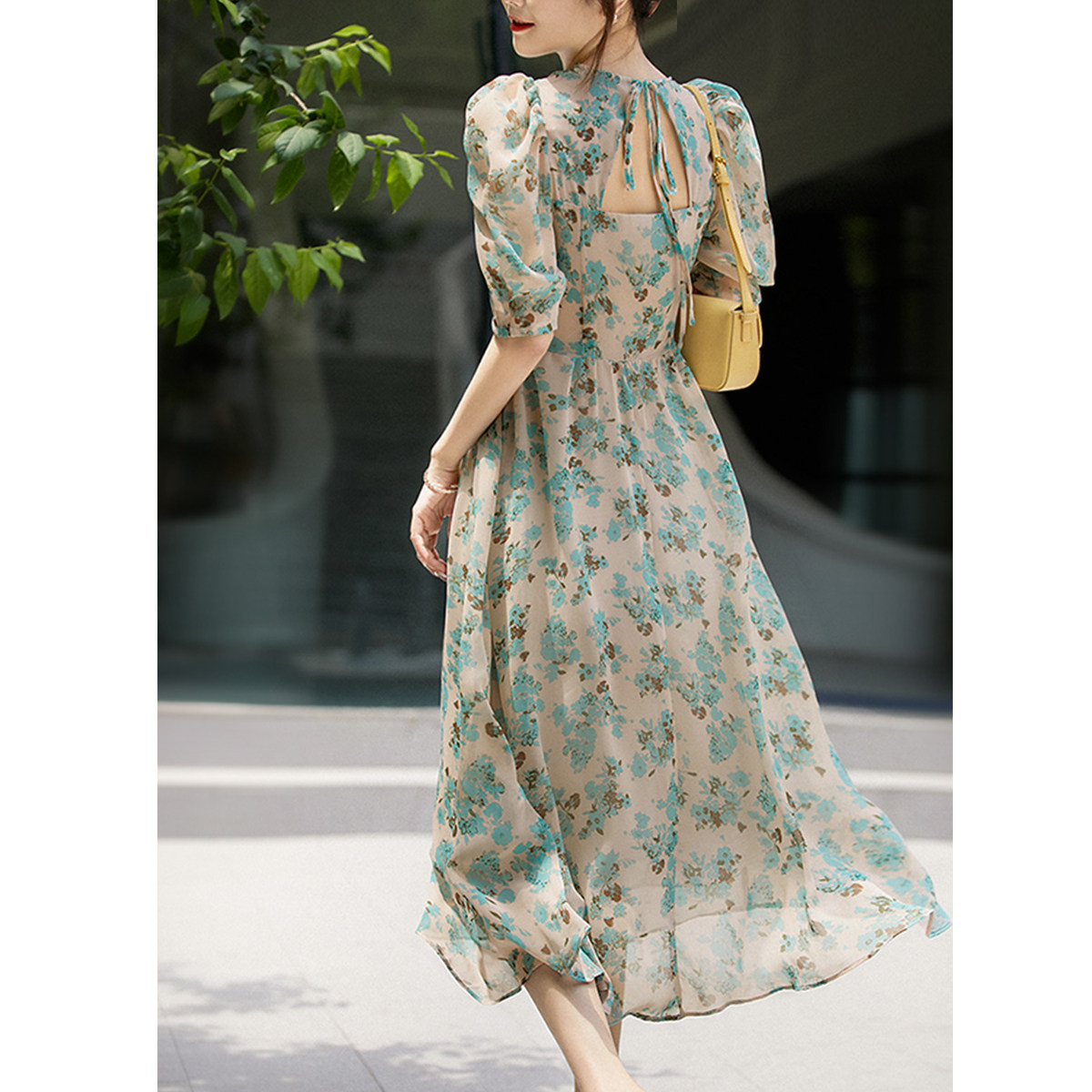 loka lura 浪漫迷人 轻盈飘逸有氛围 青绿潋滟五分泡泡袖连衣裙