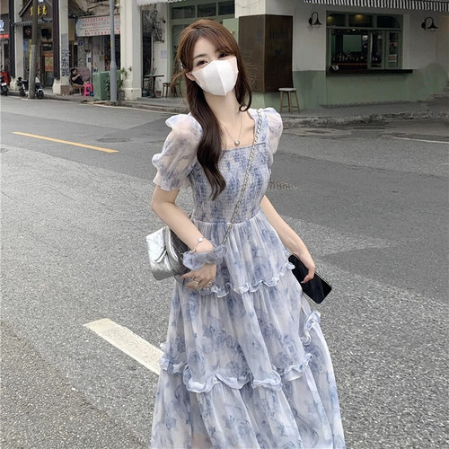 夏季碎花法式复古收腰显瘦连衣裙