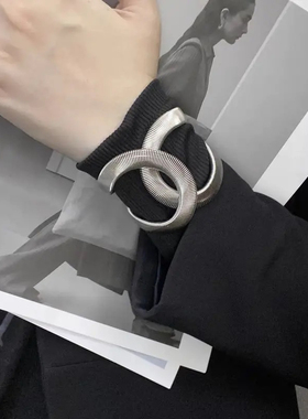 欧美新款交叉简约时尚手镯女ins小众设计款不掉色手环手镯配饰潮