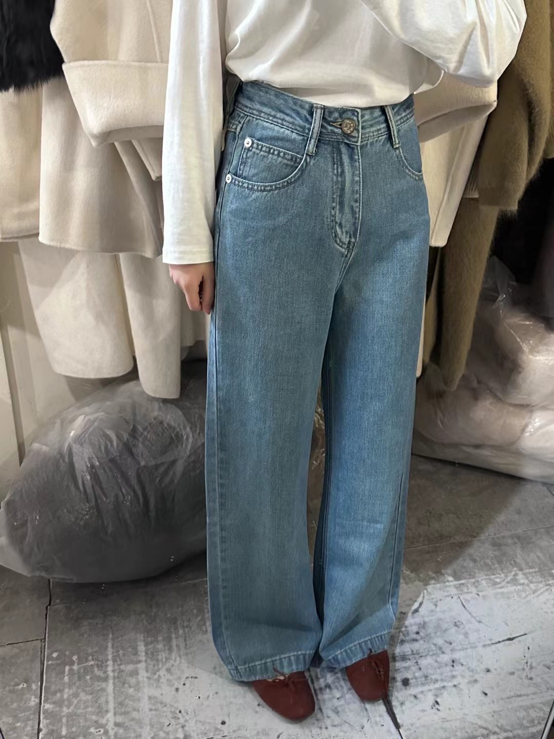 韩国东大门颜色版型真的爱 早春青蓝色直筒阔腿高腰牛仔裤女ins