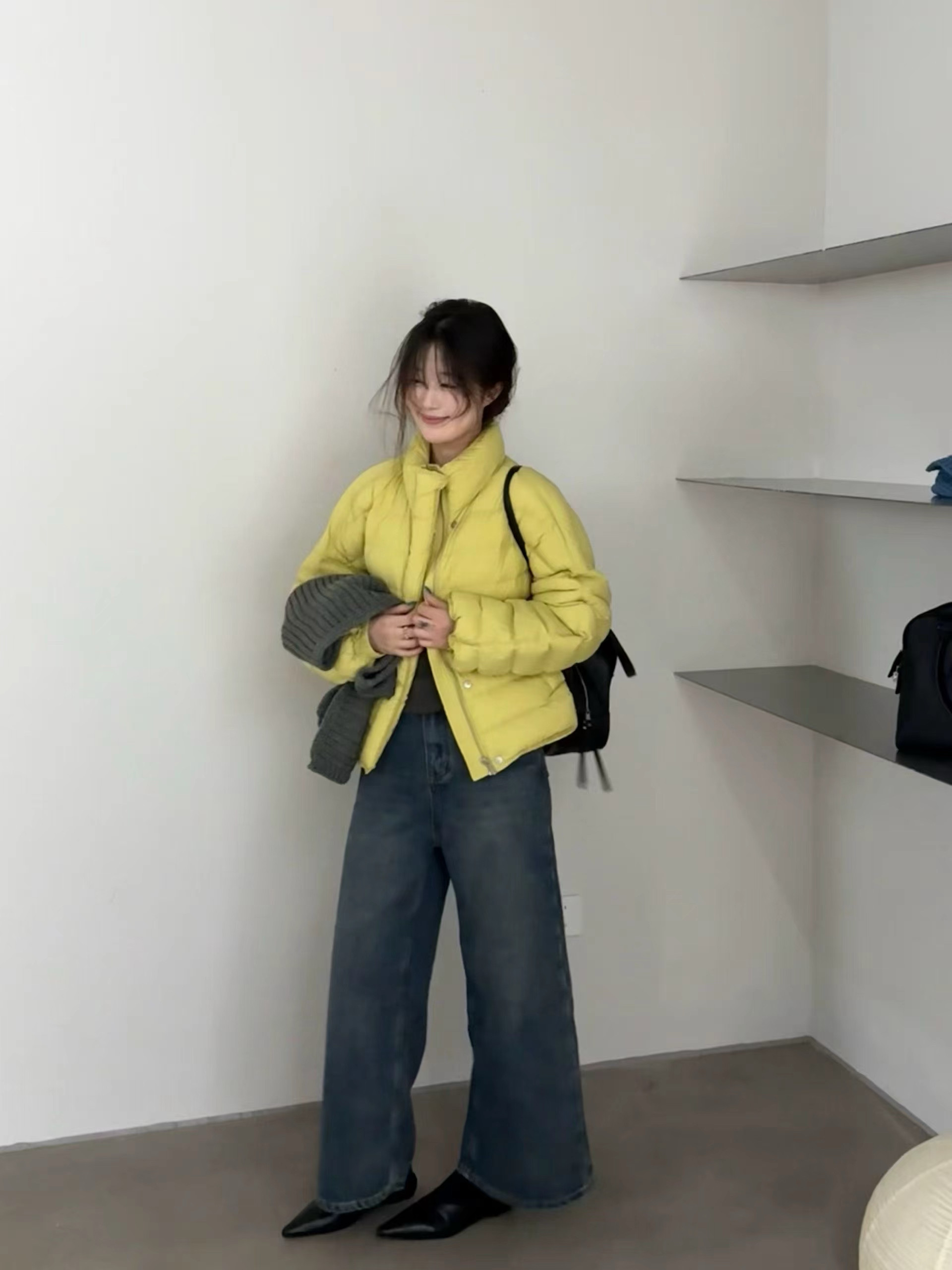 云感泡芙排骨羽绒服女2025冬新款短款立领显瘦小个子90白鸭绒外套