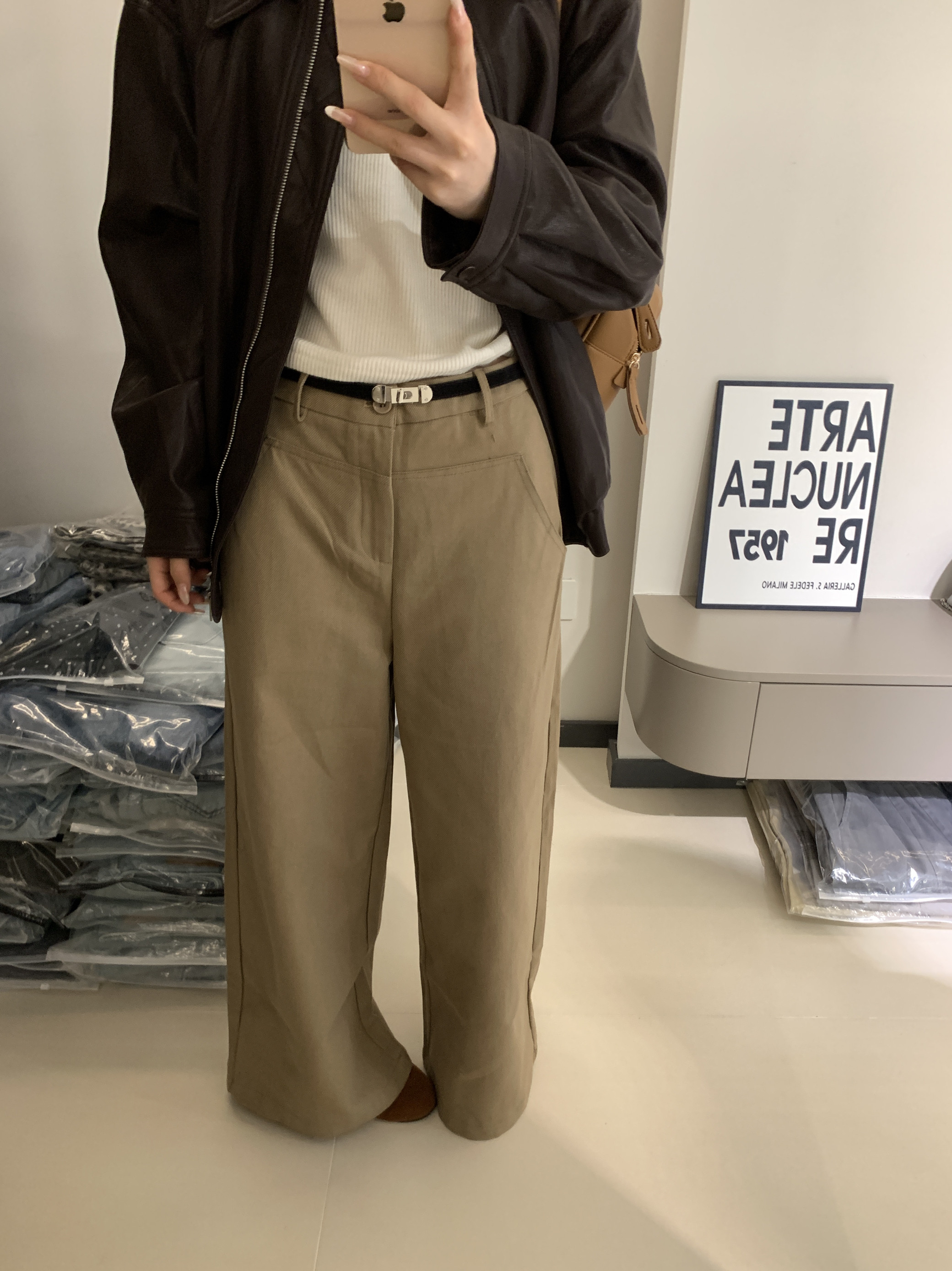 韩系复古高腰显瘦百搭直筒休闲裤女25秋新款设计感百搭阔腿长裤子