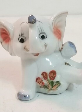 外贸出口原单尾货 全瓷 手绘描金 坐着大象 摆件 创意礼品 工艺品