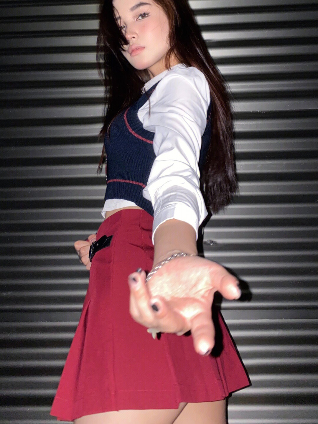 AMERICAN PREPPY STYLE SUIT WOMENS BURGUNDY KNITTED VEST VEST CAMPUS STYLE PLEATED SKIRT SHIRT UNIFORM THREE-PIECE SET