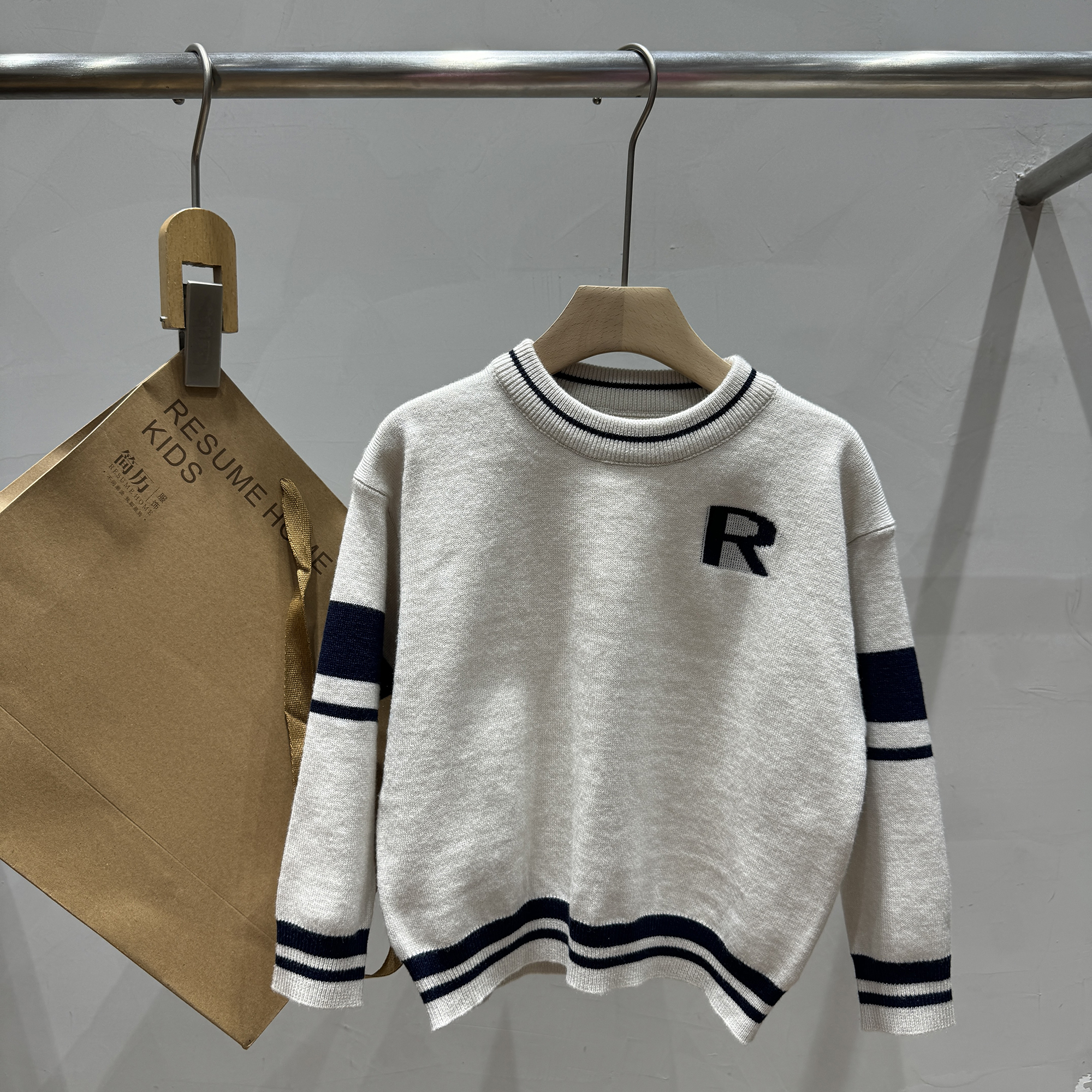 细线简历男女套头毛衣学院风冬季