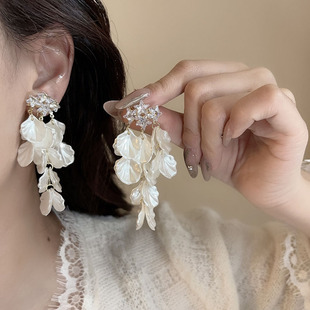 轻奢日韩水晶花朵长款贝壳耳坠耳钉高级感夸张法式无洞蚊香盘耳夹