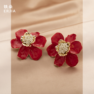 复古夸张红色花朵耳环2025新款爆款高级感耳针独特轻奢无耳洞耳夹