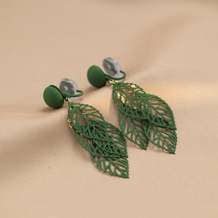 绿色树叶耳环网红气质复古港风2023年新款 潮耳饰蚊香盘耳夹无耳洞