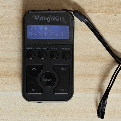 Mangokit DAB+FM收音机收听FM广播收听数字广播充电运动收音机