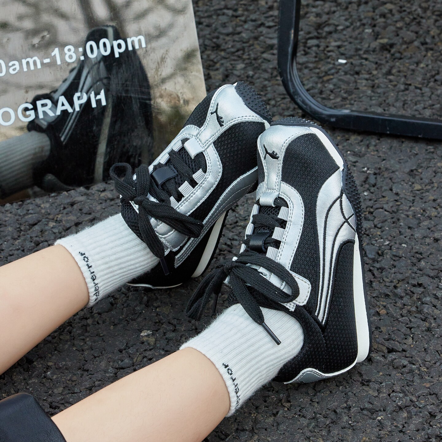 儿童网面撞色阿甘鞋2026春秋潮牌同款男女童休闲平底运动跑步鞋子