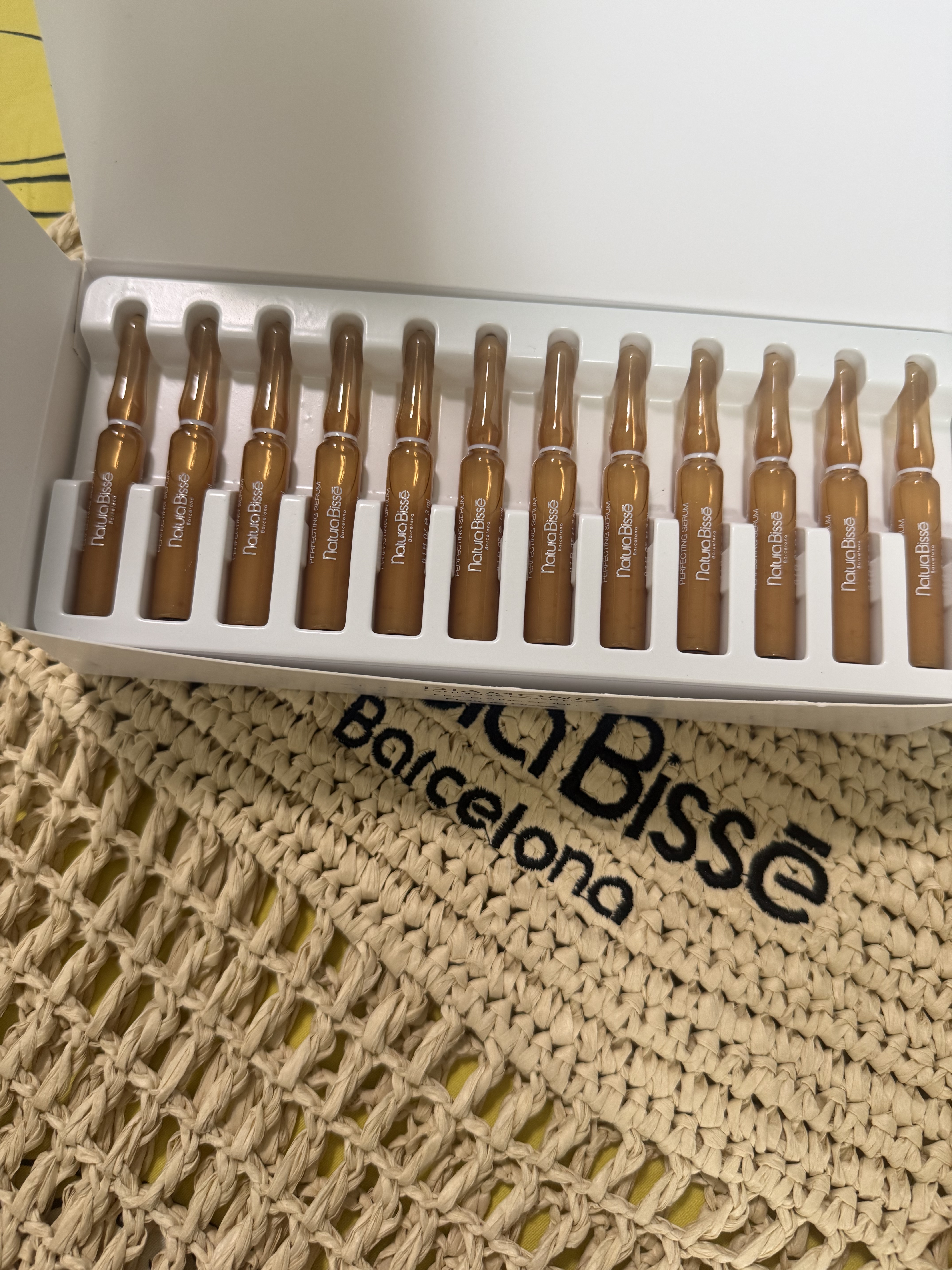 悦碧施钻石净白臻白精华液安瓶提亮d斑紧致3ml*24支大容量