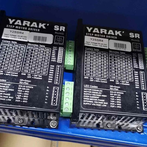YARAK信浓Y2SSR4步进驱动器，输入电压24-48VD 议价