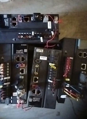 汇川SV635NT8R4Ⅰ，SⅤ6358R4l一ⅩD，外观漂 议价