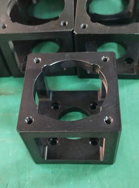 KK60模组电机支架转400W伺服，尺寸黑色金属质感，尺寸如 议价