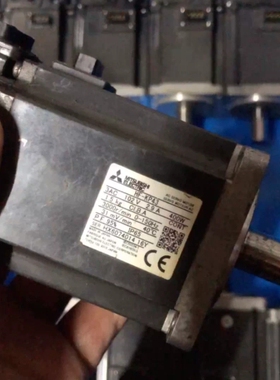 伺服电机，型号HG-KP43，400W功率，3AC 10 议价