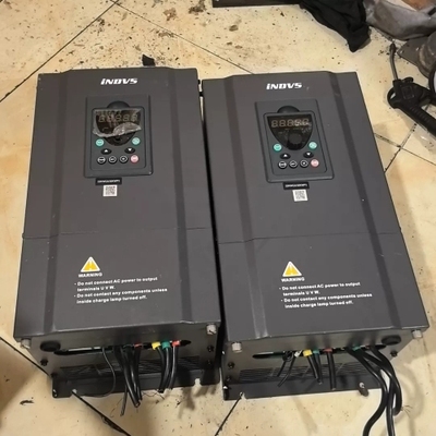 英捷思变频器2台，型号Y500-S0220G3，22KW/3 议价