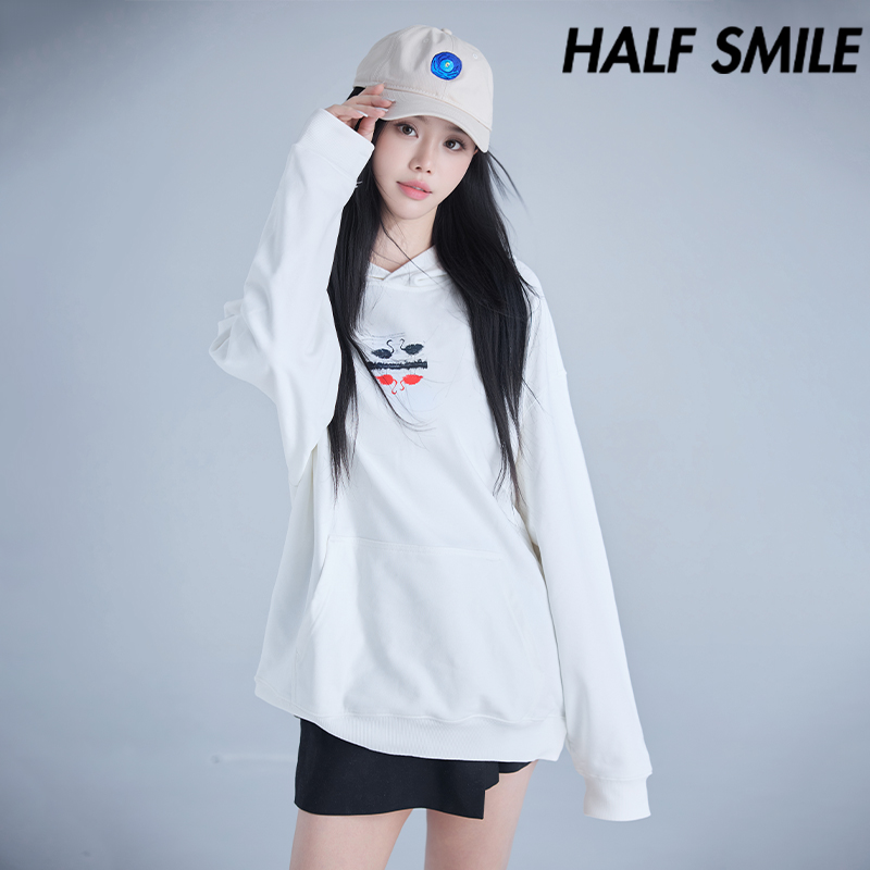 半个微笑男女同款HALFSMILE《倒影》秋冬时尚潮流白色连帽卫衣