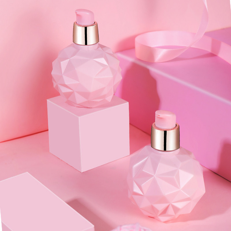 型歌弹力素女护卷发保湿定型持久啫喱膏精油护发精华烫发后防毛躁