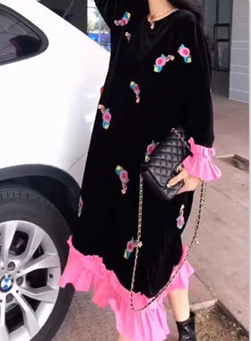 今年流行特惠88182大爱美依缘2025冬季新款时尚丝绒连衣裙宽松