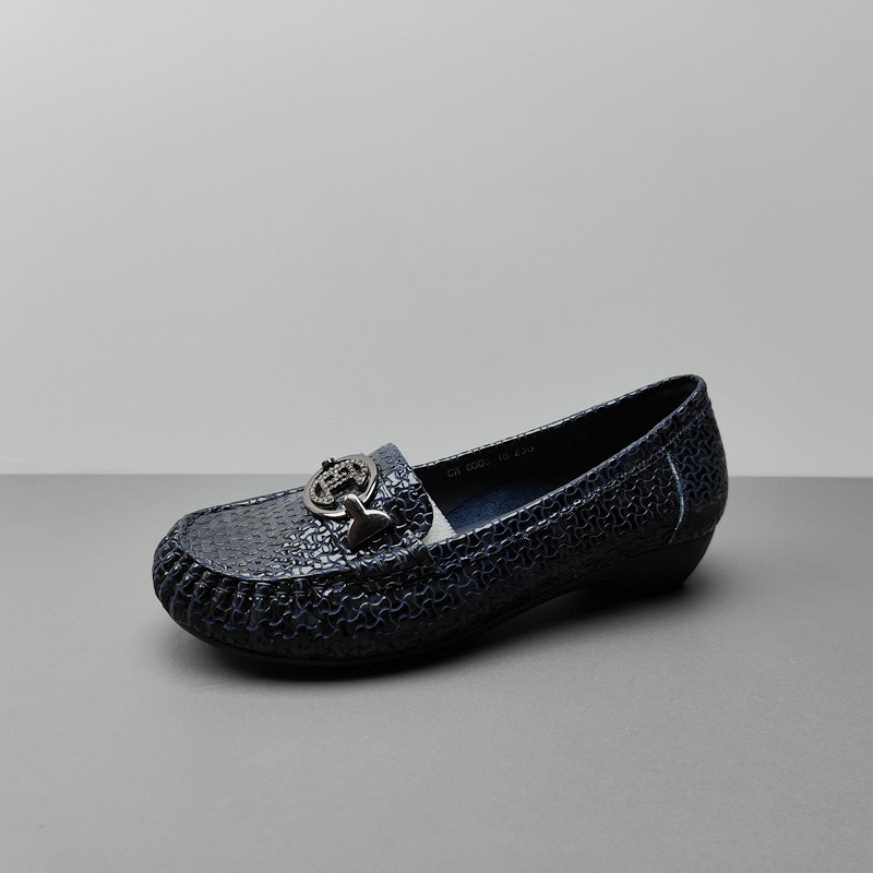 休闲豆豆鞋舒适平底爆裂皮