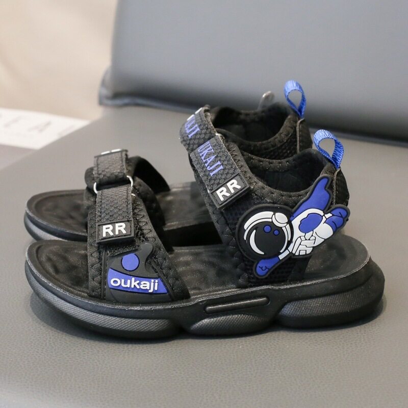 男童凉鞋夏季小学生休闲百搭沙滩鞋防滑实心软底中大童小男孩凉鞋